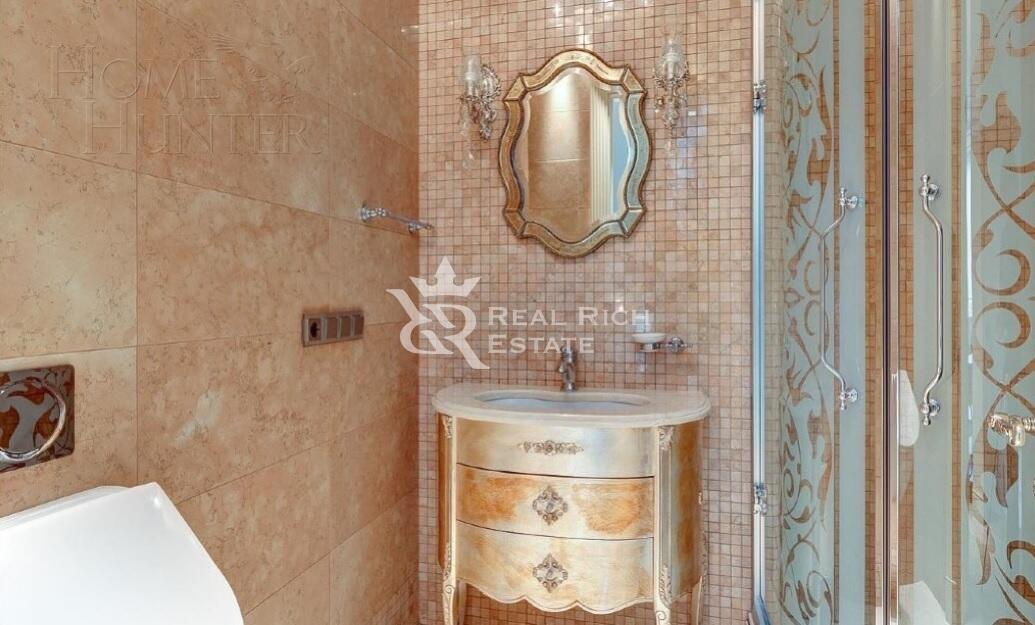 3-этажный таунхаус 340 м² с отделкой