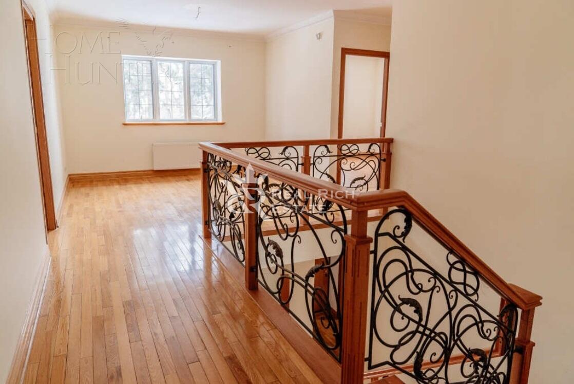 2-этажный коттедж 444 м² с отделкой