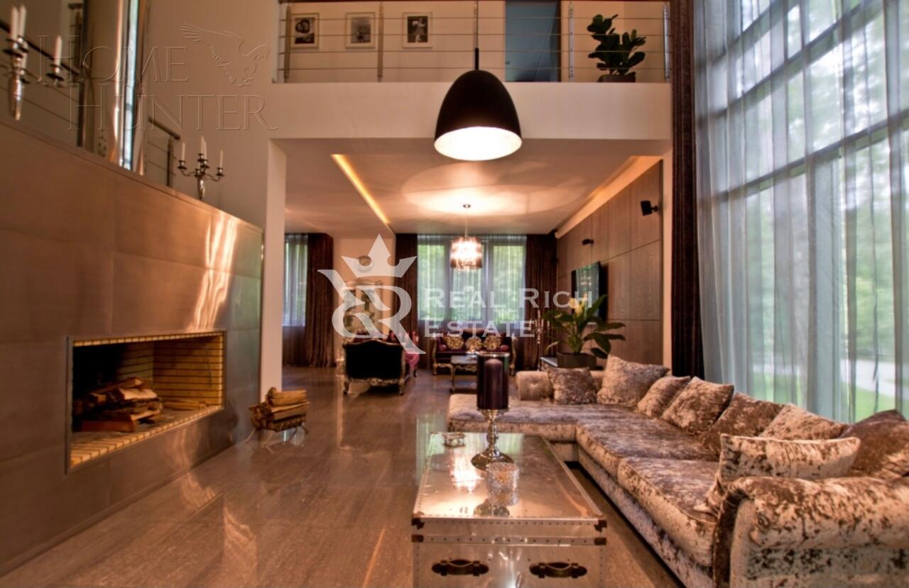 2-этажный коттедж 1 518 м² с отделкой