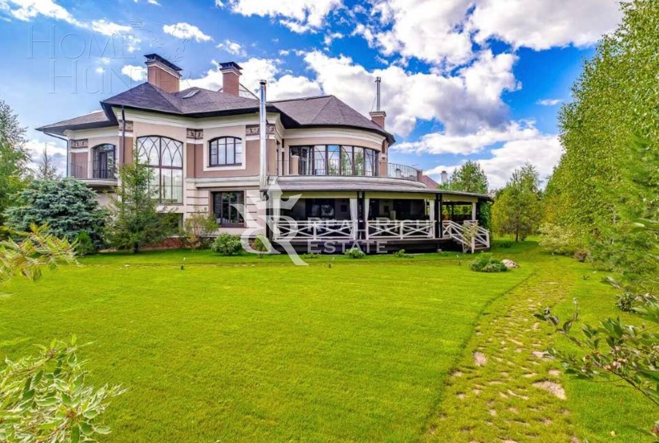 2-этажный коттедж 700 м² с отделкой