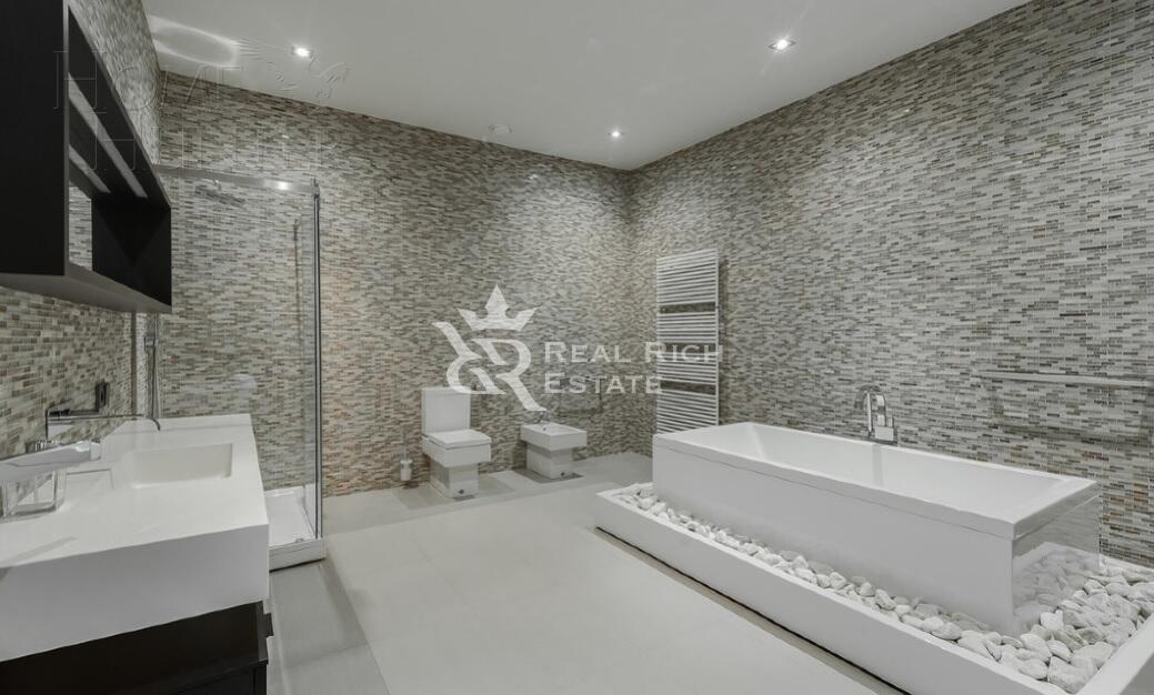 2-этажный коттедж 670 м² с отделкой