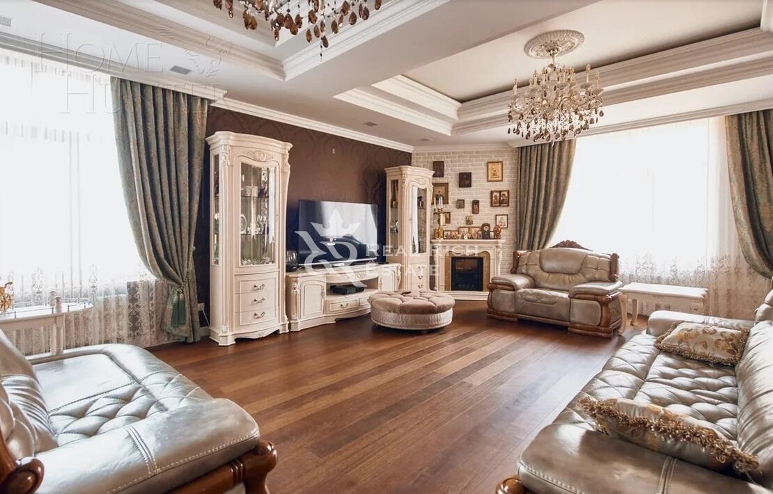 2-этажный коттедж 600 м² с отделкой