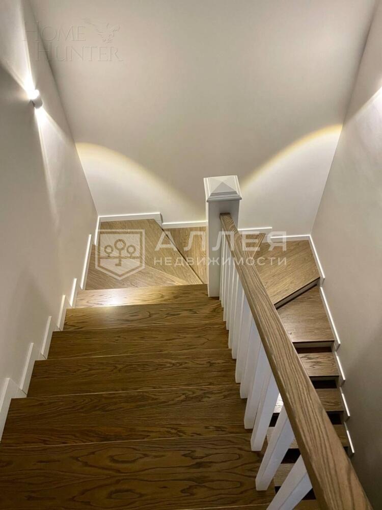 3-этажный таунхаус 320 м² с отделкой