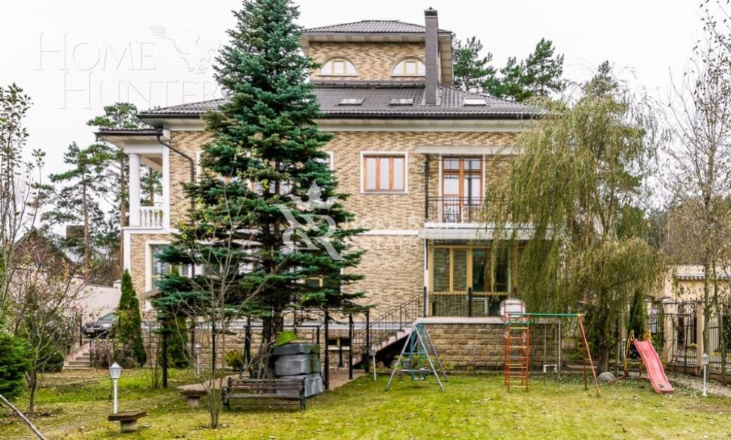 2-этажный коттедж 920 м² с отделкой