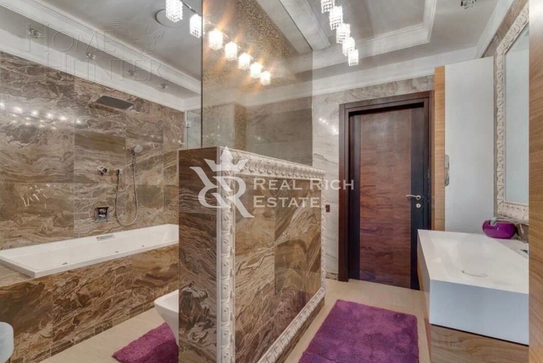 3-этажный коттедж 1 500 м² с отделкой