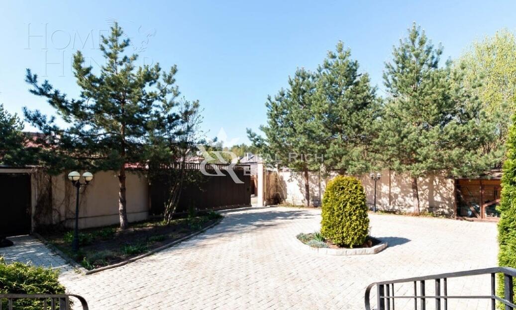 2-этажный коттедж 650 м² с отделкой