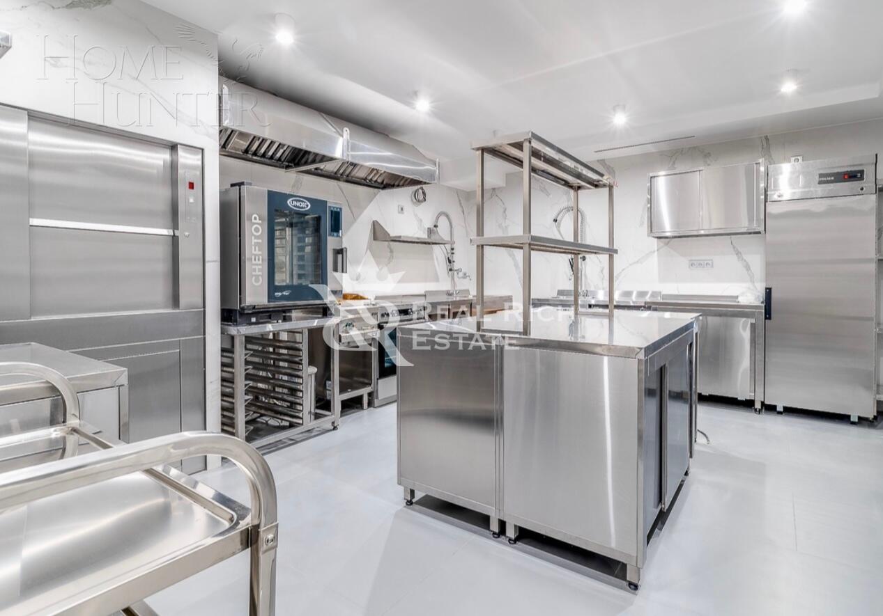 2-этажный коттедж 1 400 м² без отделки