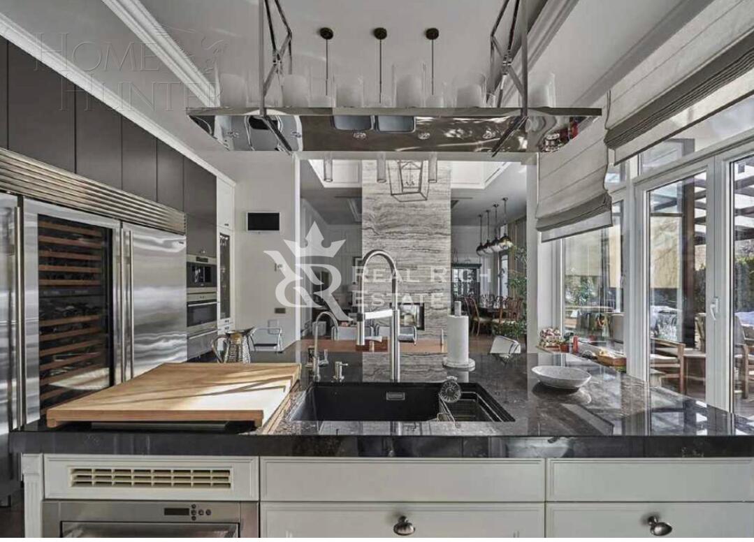 2-этажный коттедж 630 м² с отделкой