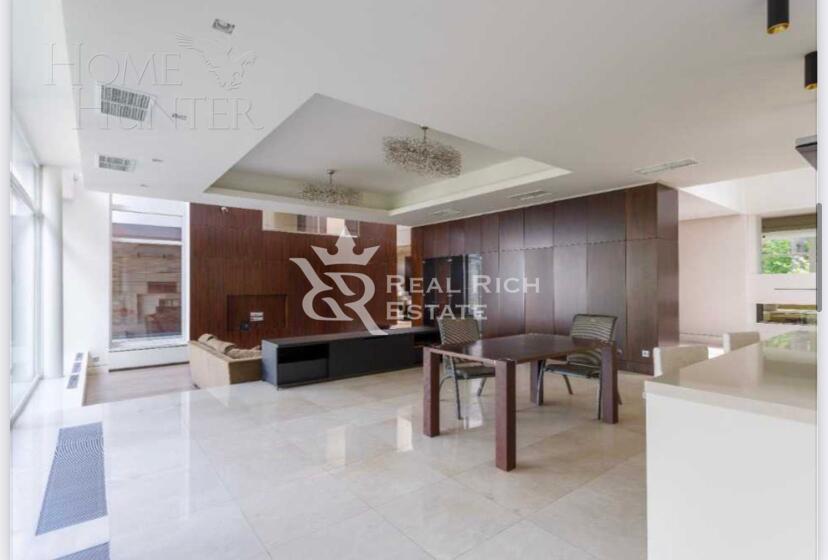 2-этажный коттедж 1 200 м² с отделкой