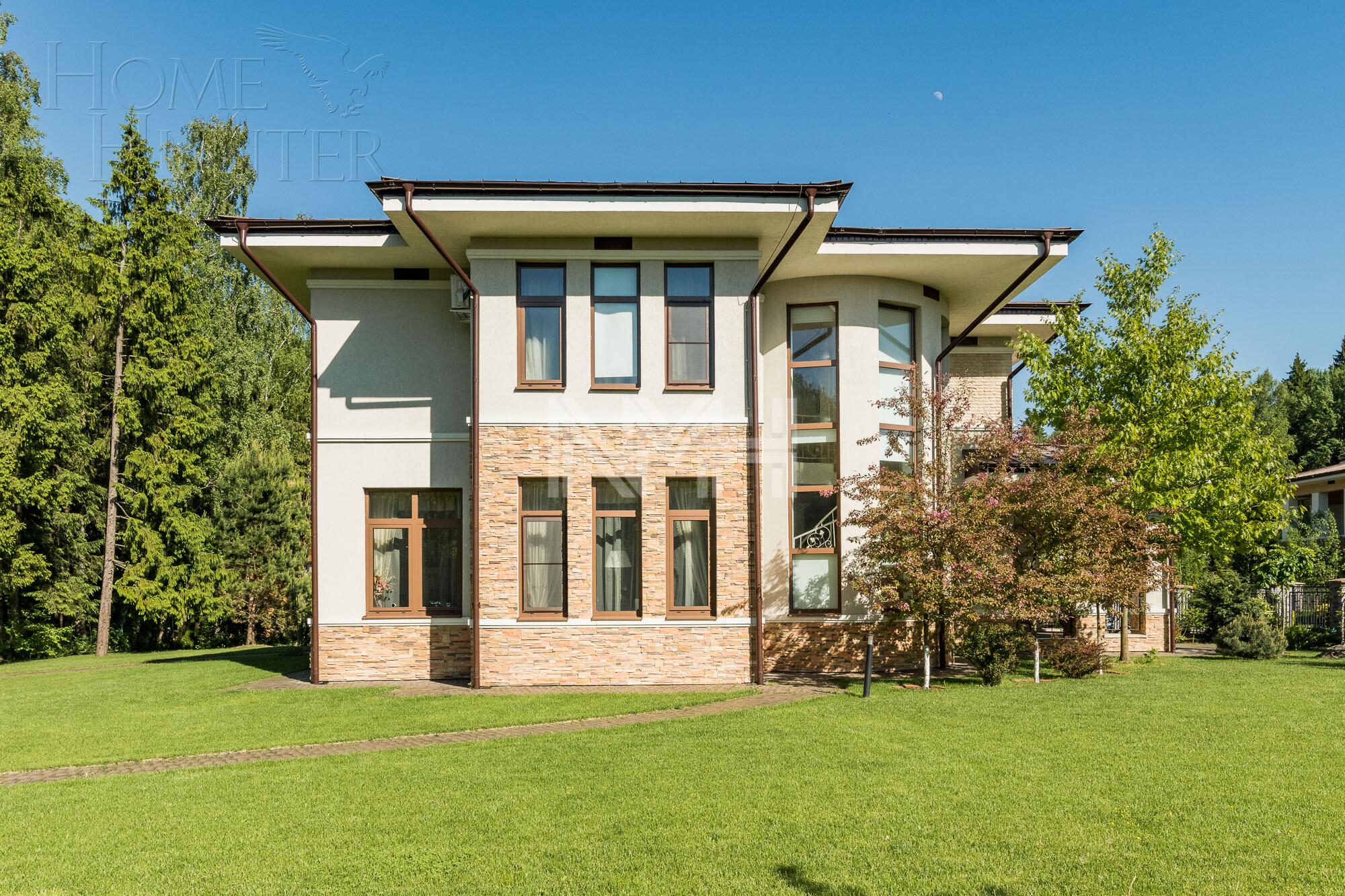 2-этажный коттедж 310 м² с отделкой