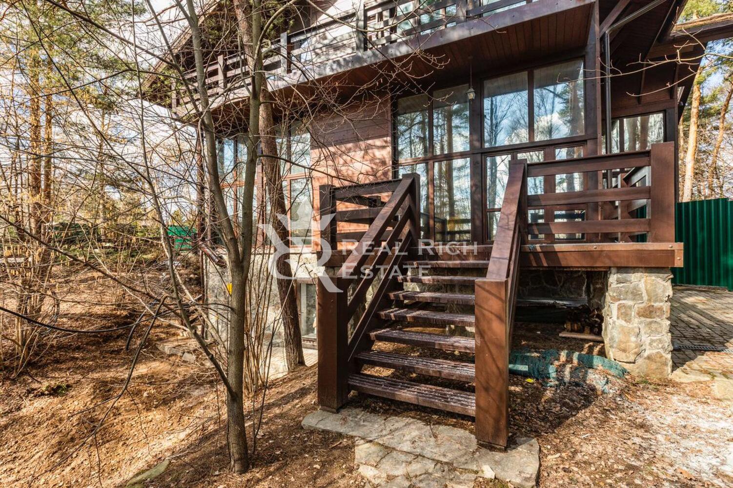 3-этажный коттедж 188 м² без отделки