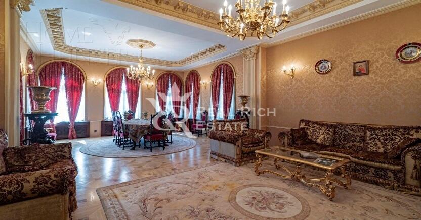 2-этажный коттедж 850 м² с отделкой