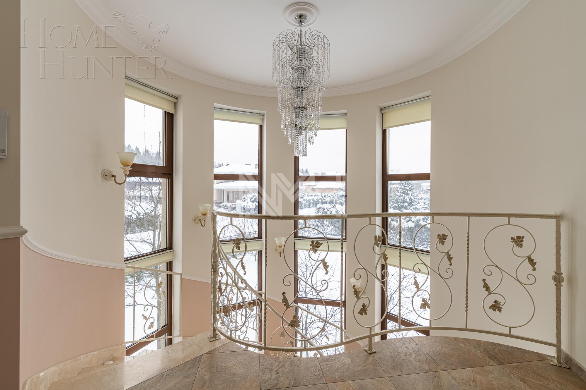 2-этажный коттедж 310 м² с отделкой