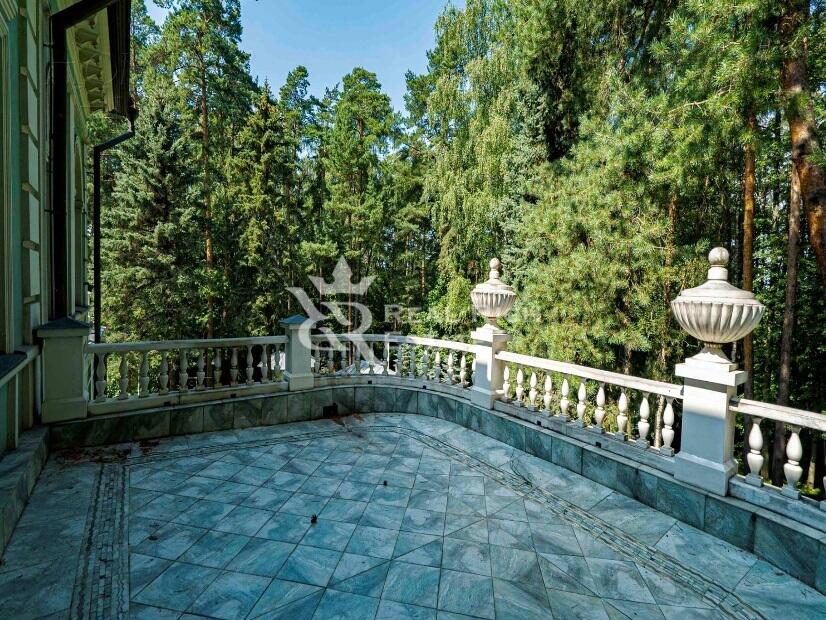 2-этажный коттедж 850 м² с отделкой