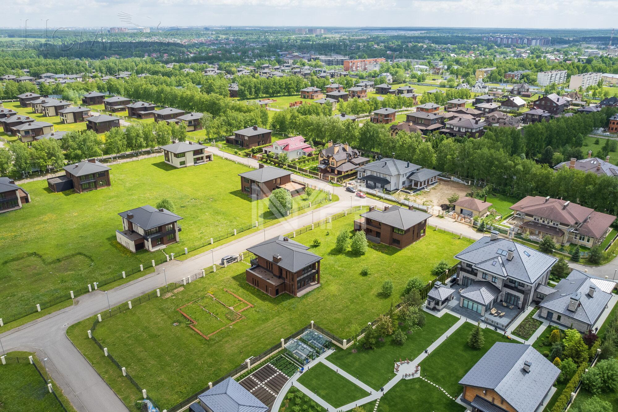 Участок 22.37 сот. в охраняемом поселке