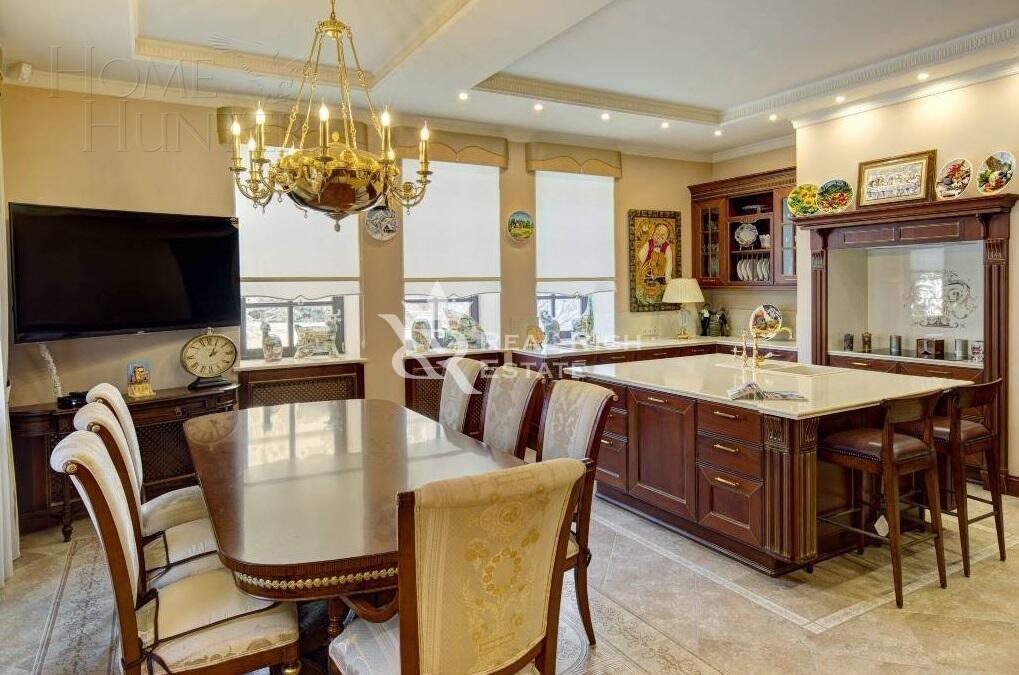 2-этажный коттедж 1 200 м² с отделкой