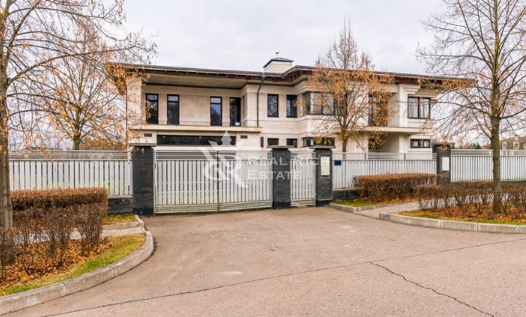 2-этажный коттедж 1 022 м² без отделки