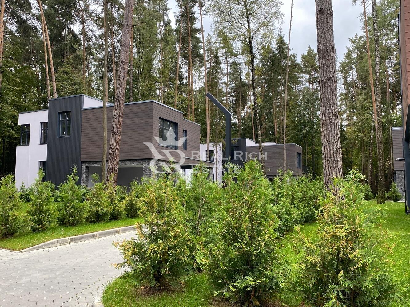 2-этажный коттедж 335 м² с отделкой