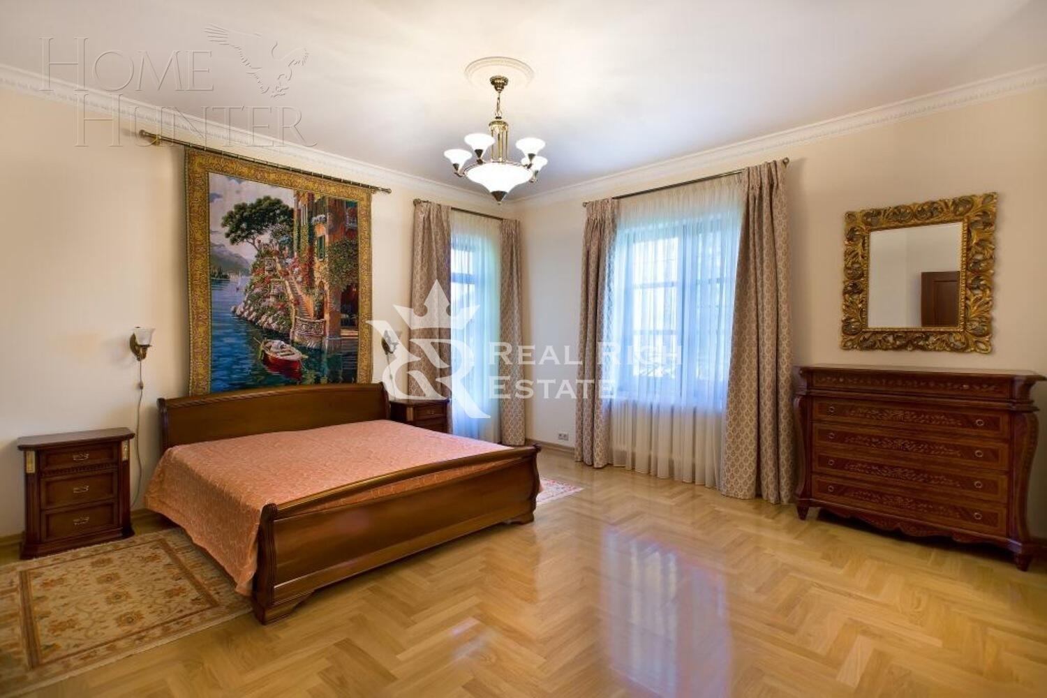 2-этажный коттедж 355 м² с отделкой