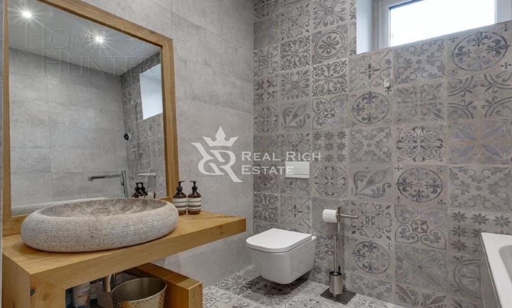 2-этажный коттедж 450 м² с отделкой