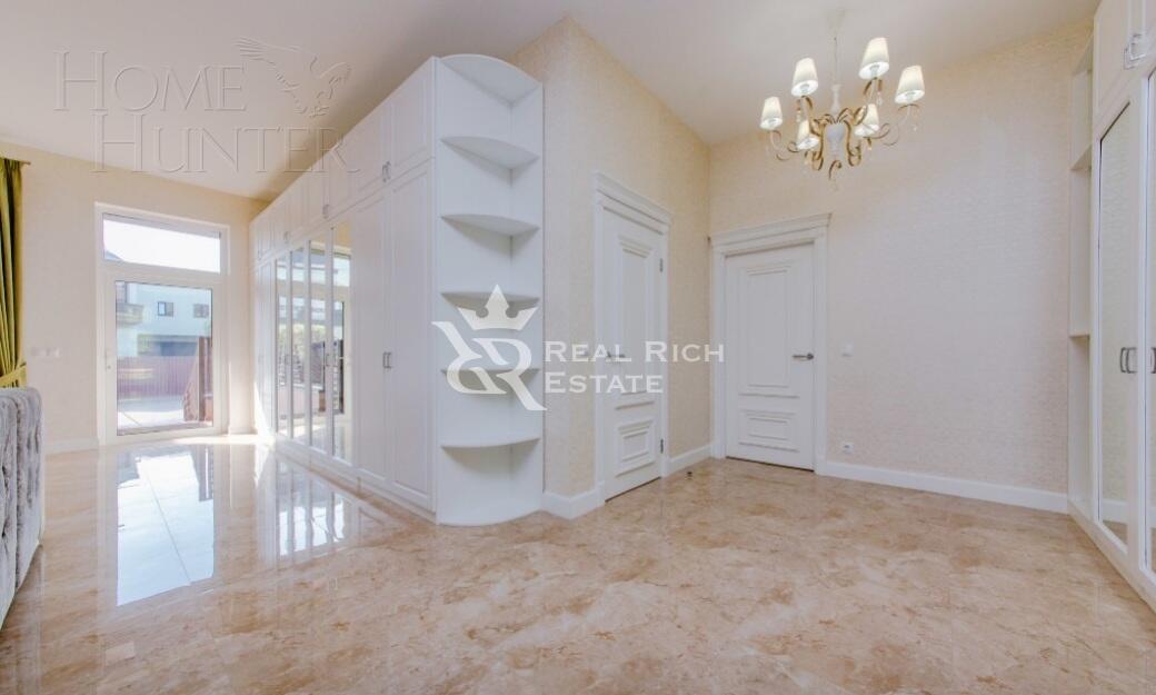 1-этажный коттедж 328 м² с отделкой