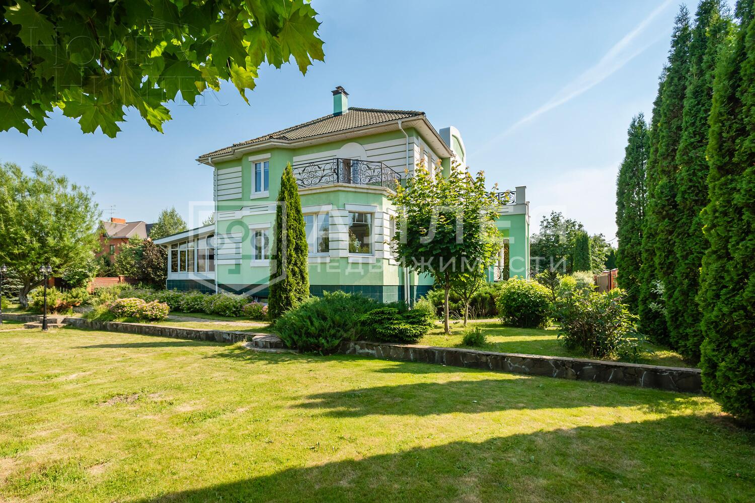 2-этажный коттедж 550 м² с отделкой