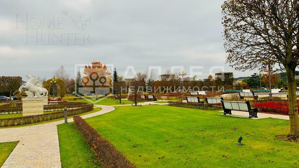 3-этажный коттедж 680 м² без отделки