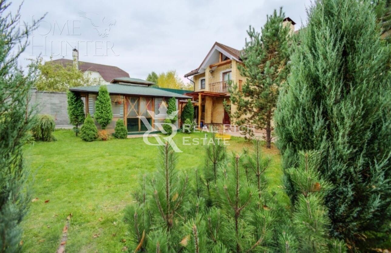 2-этажный коттедж 1 350 м² с отделкой