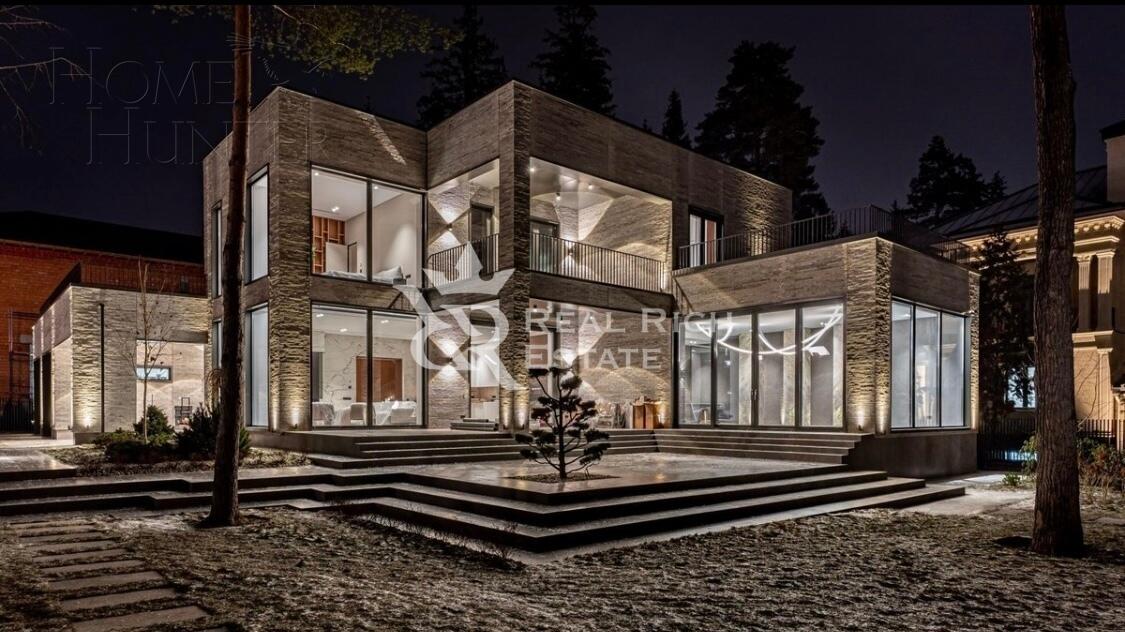 2-этажный коттедж 851 м² с отделкой