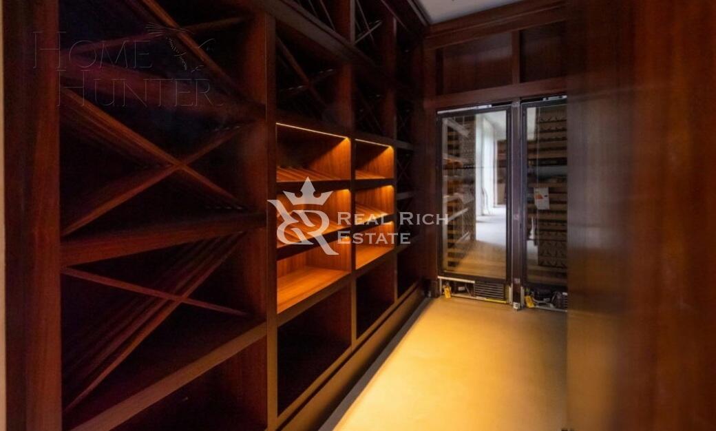 2-этажный коттедж 2 200 м² с отделкой