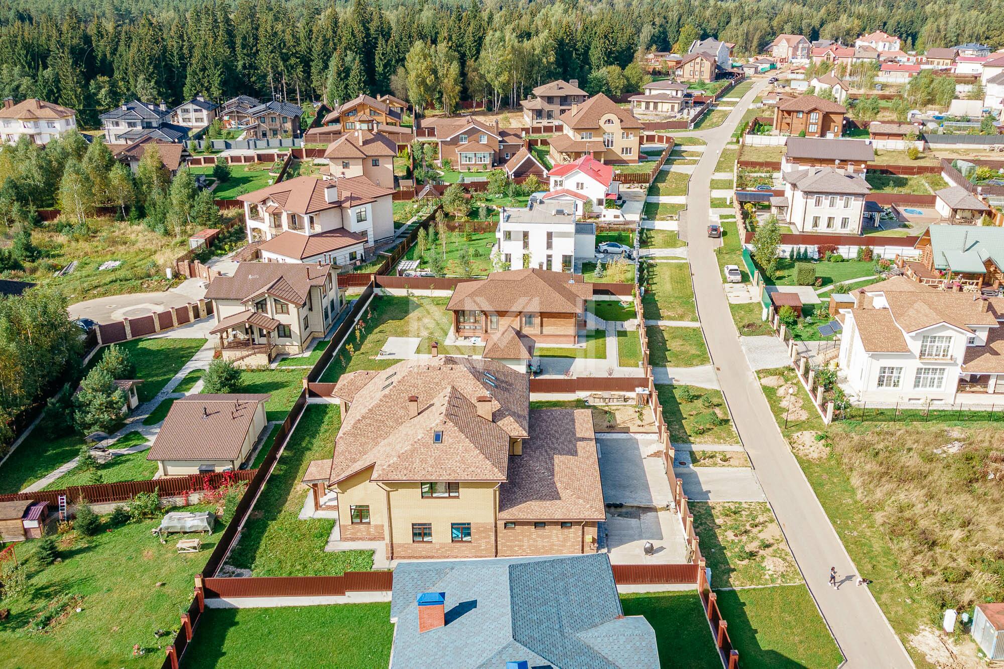 2-этажный коттедж 476 м² без отделки