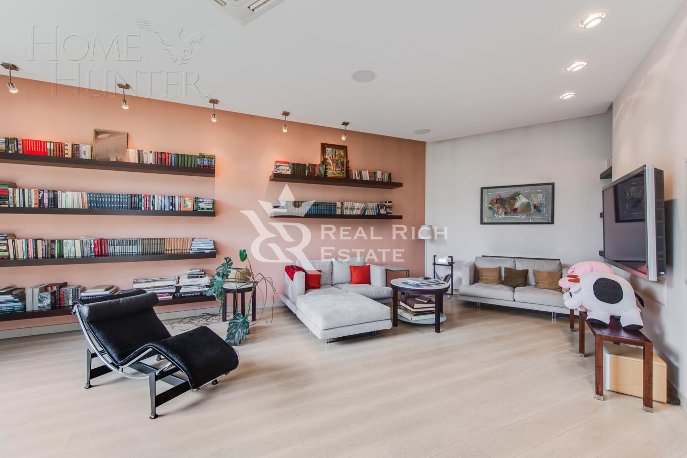 2-этажный коттедж 1 100 м² с отделкой