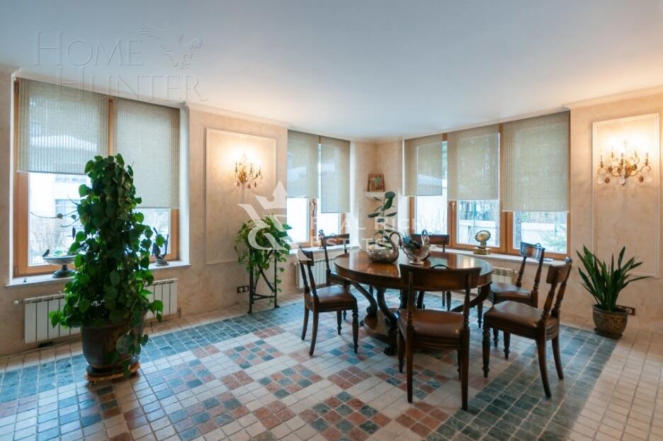 2-этажный коттедж 600 м² с отделкой