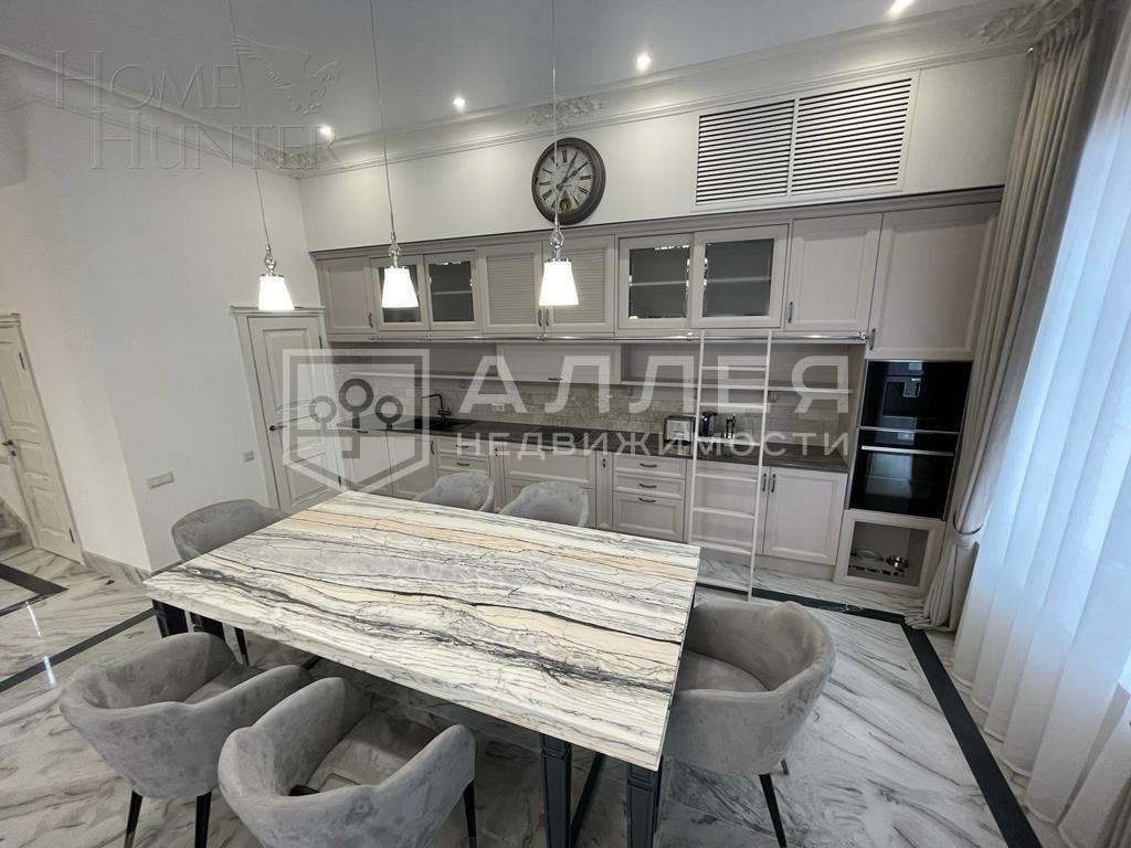 2-этажный таунхаус 270 м² с отделкой