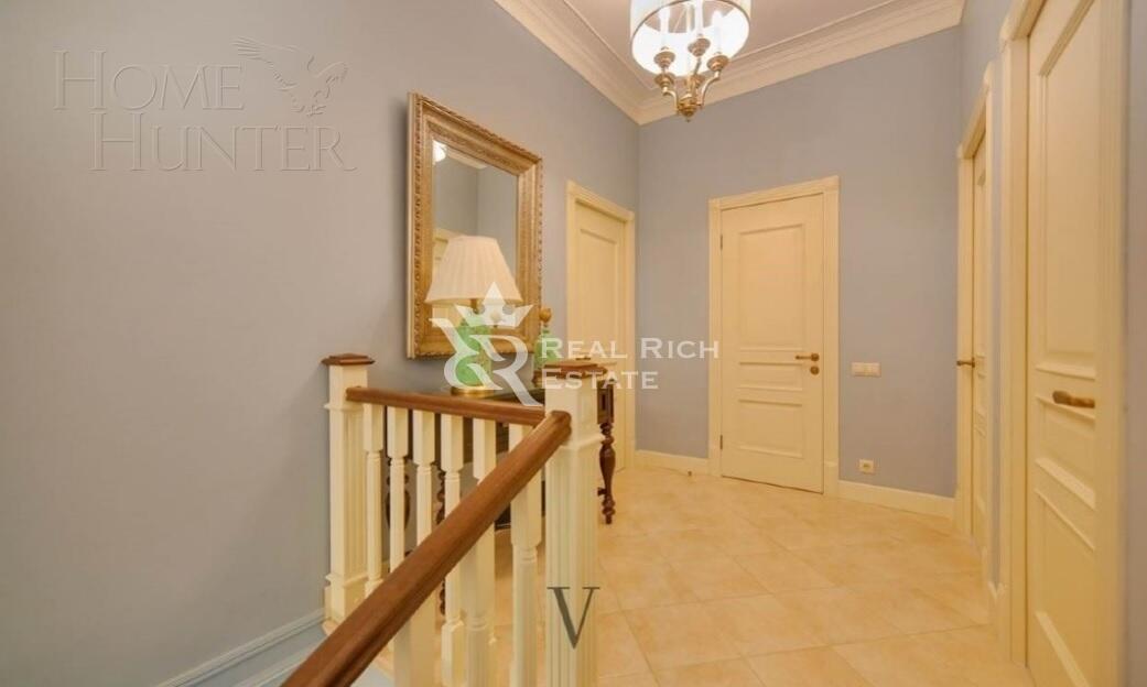 2-этажный таунхаус 220 м² с отделкой