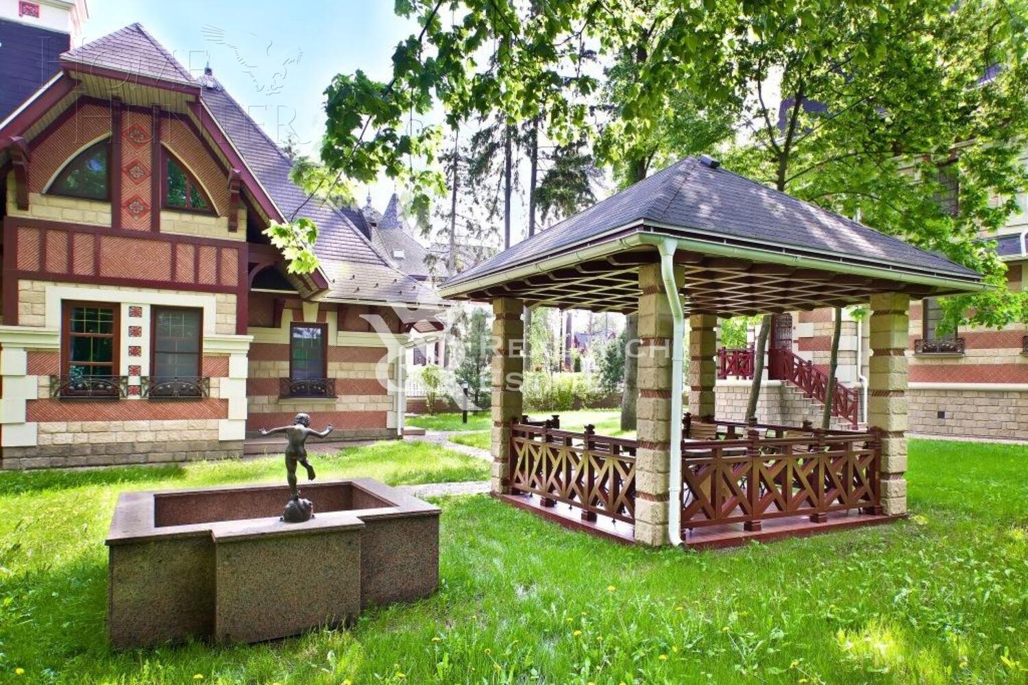 2-этажный коттедж 355 м² с отделкой