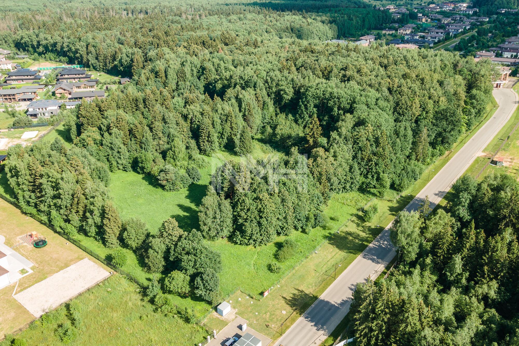 Участок 292.29 сот. в охраняемом поселке