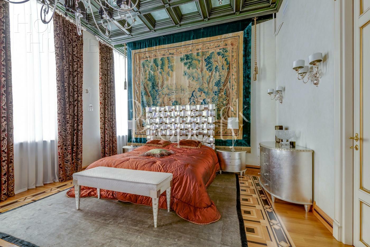 2-УРОВНЕВАЯ КВАРТИРА С ОТДЕЛКОЙ 318 М² НА 2 ЭТАЖЕ