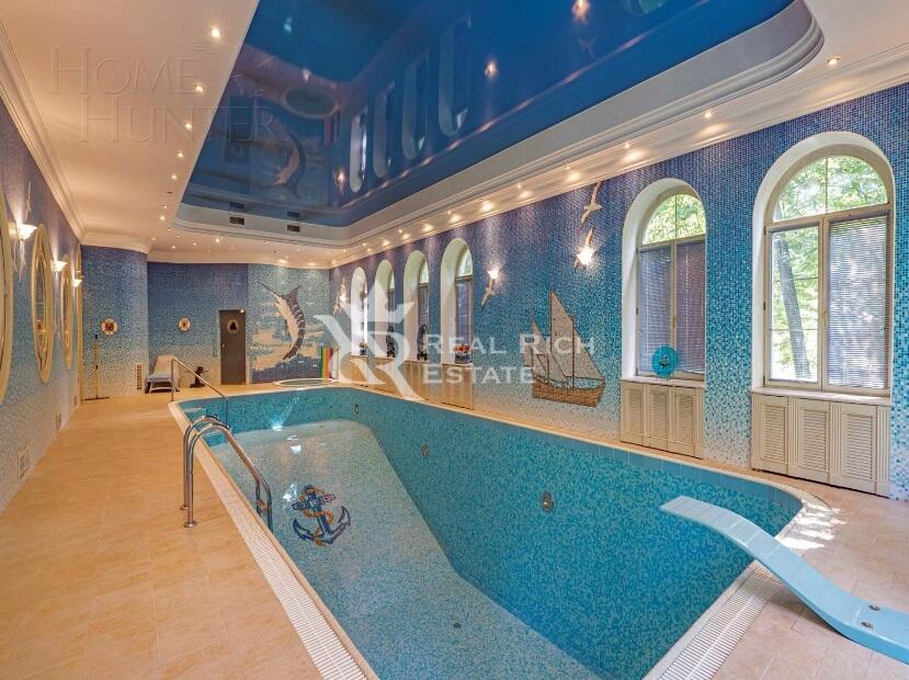 2-этажный коттедж 850 м² с отделкой