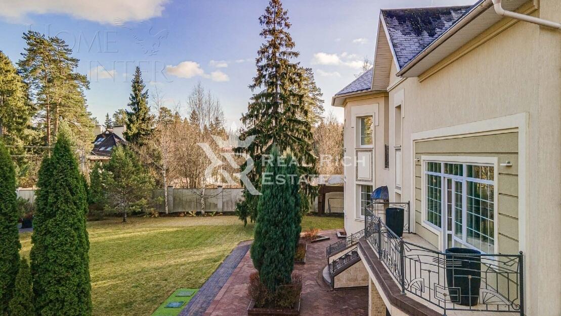 2-этажный коттедж 500 м² с отделкой