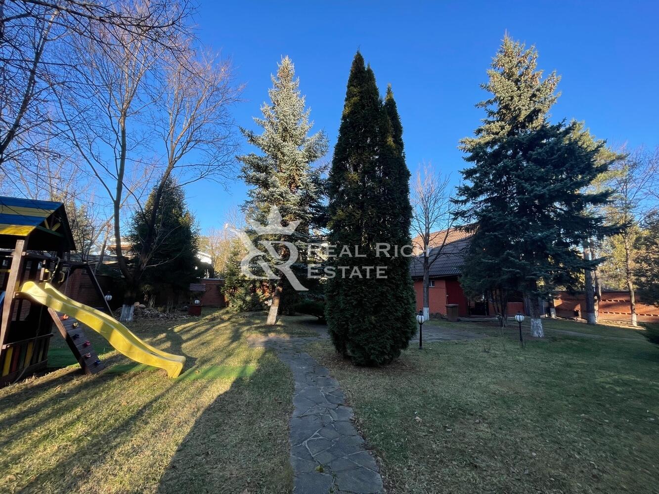 2-этажный коттедж 680 м² с отделкой