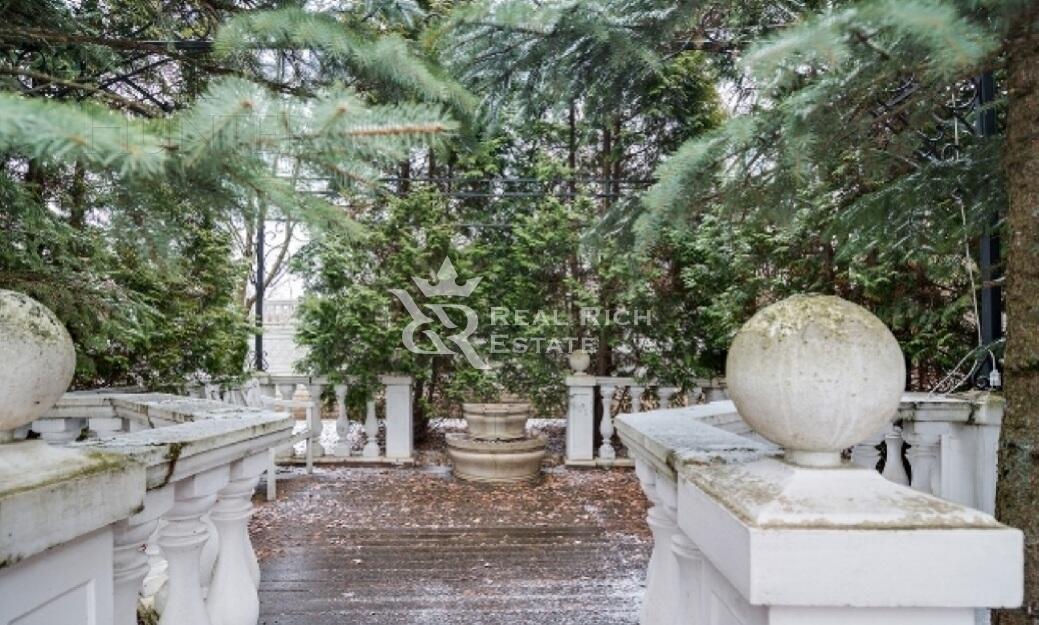 2-этажный коттедж 250 м² с отделкой