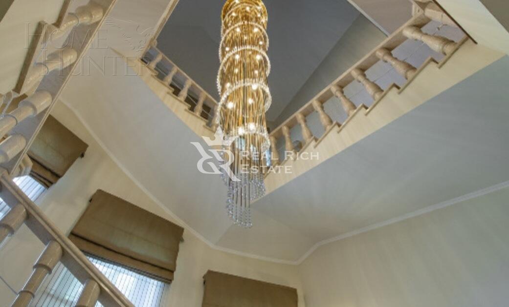 2-этажный коттедж 1 050 м² с отделкой