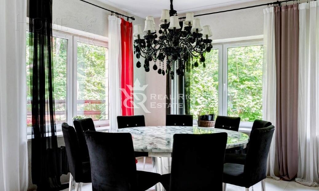 3-этажный коттедж 860 м² с отделкой