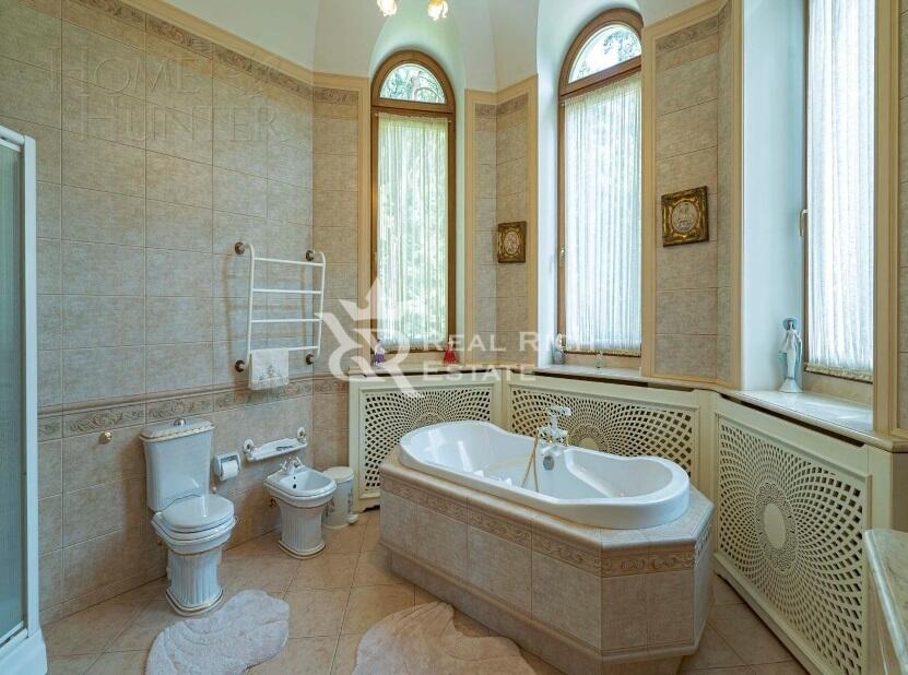 2-этажный коттедж 850 м² с отделкой