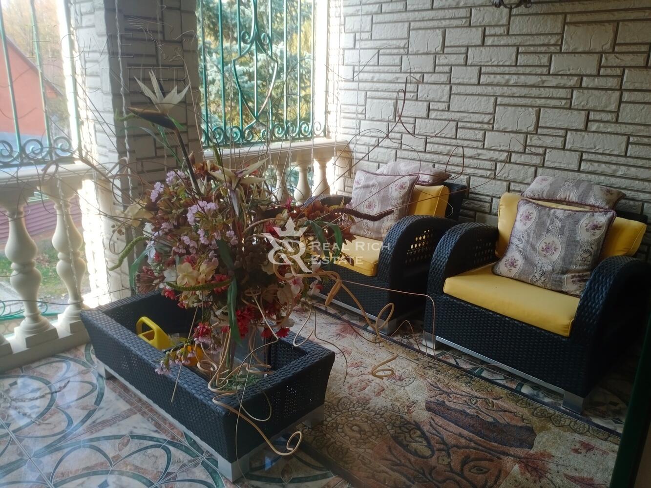 2-этажный коттедж 750 м² с отделкой