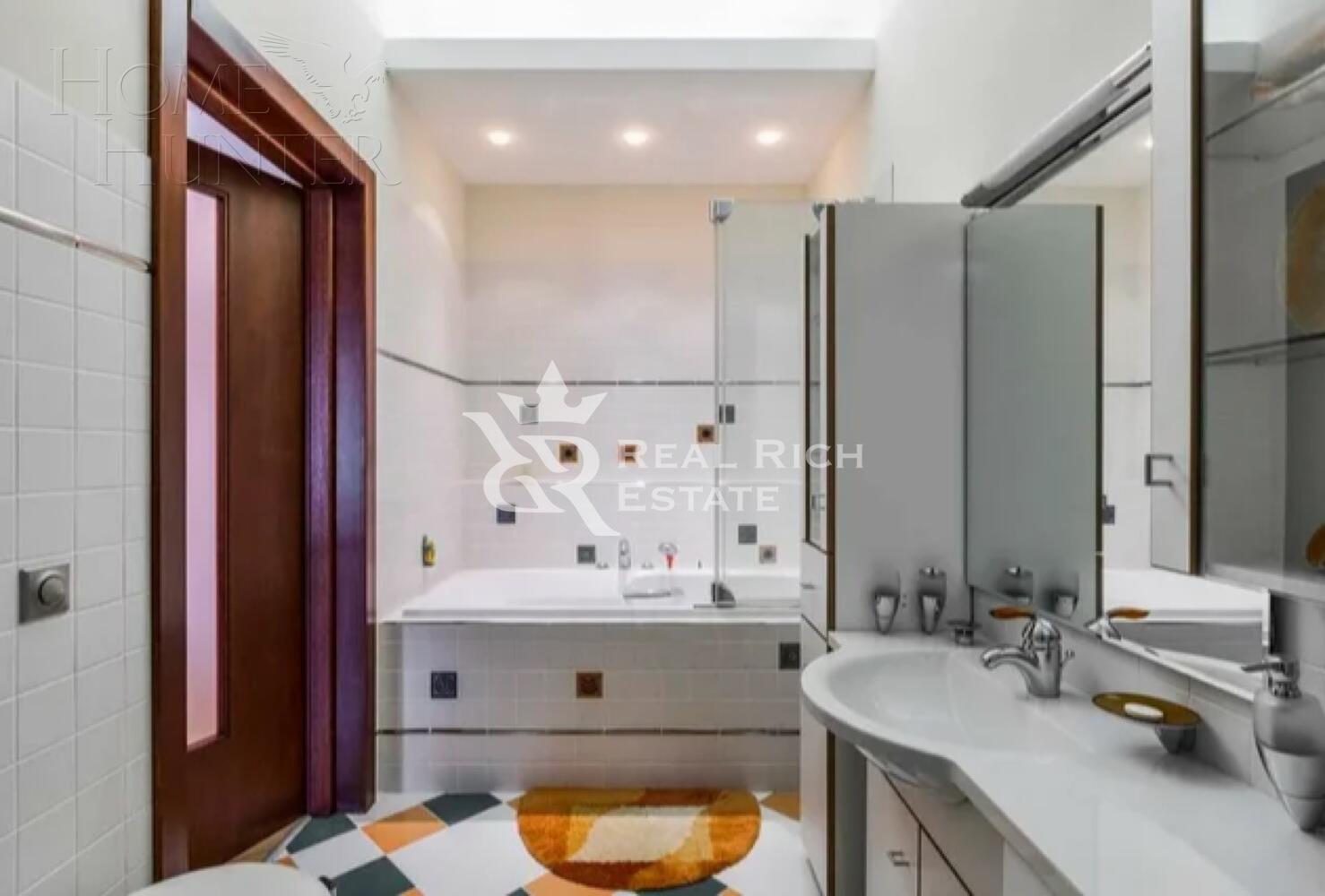 2-этажный коттедж 860 м² с отделкой