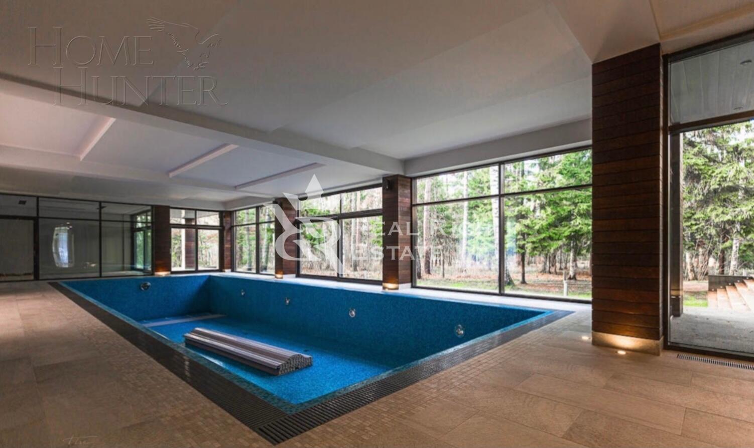 2-этажный коттедж 1 700 м² с отделкой