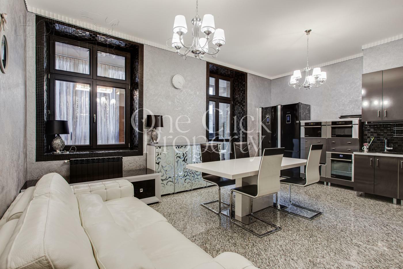 4-КОМН. КВАРТИРА С ОТДЕЛКОЙ 180 М² НА 2 ЭТАЖЕ