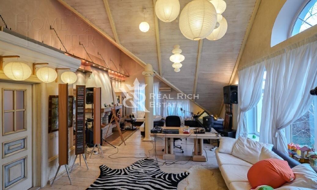 3-этажный коттедж 722 м² с отделкой